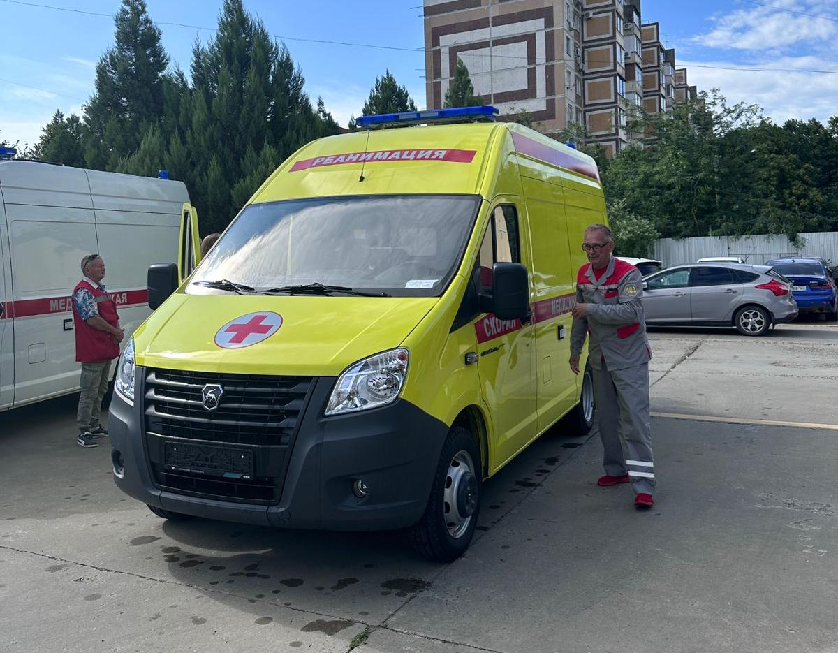 Автопарк краевой БСМП пополнился ещё одним реанимобилем. Автопарк краевой БСМП пополнился ещё одним реанимобилем.