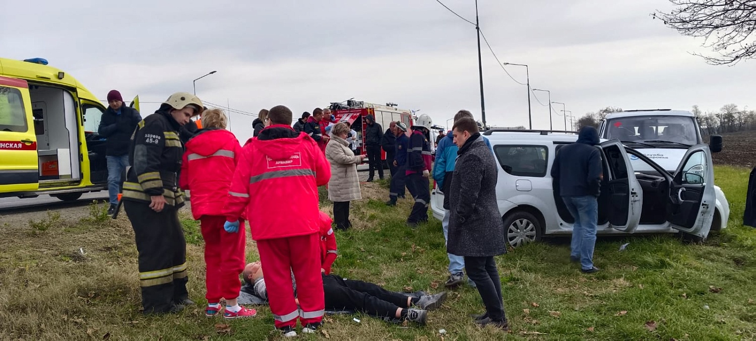 Сотрудники центра медицины катастроф Краевой БСМП и города Армавира приняли участие в совместном тактико-специальном учении Сотрудники центра медицины катастроф Краевой БСМП и города Армавира приняли участие в совместном тактико-специальном учении
