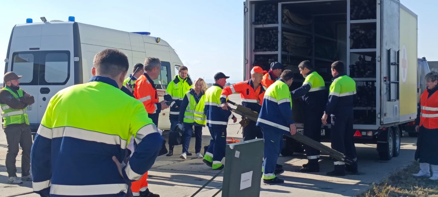 Cпециалисты центра медицины катастроф Краевой БСМП провели учения в аэропорте "Пашковский". Cпециалисты центра медицины катастроф Краевой БСМП провели учения в аэропорте "Пашковский".