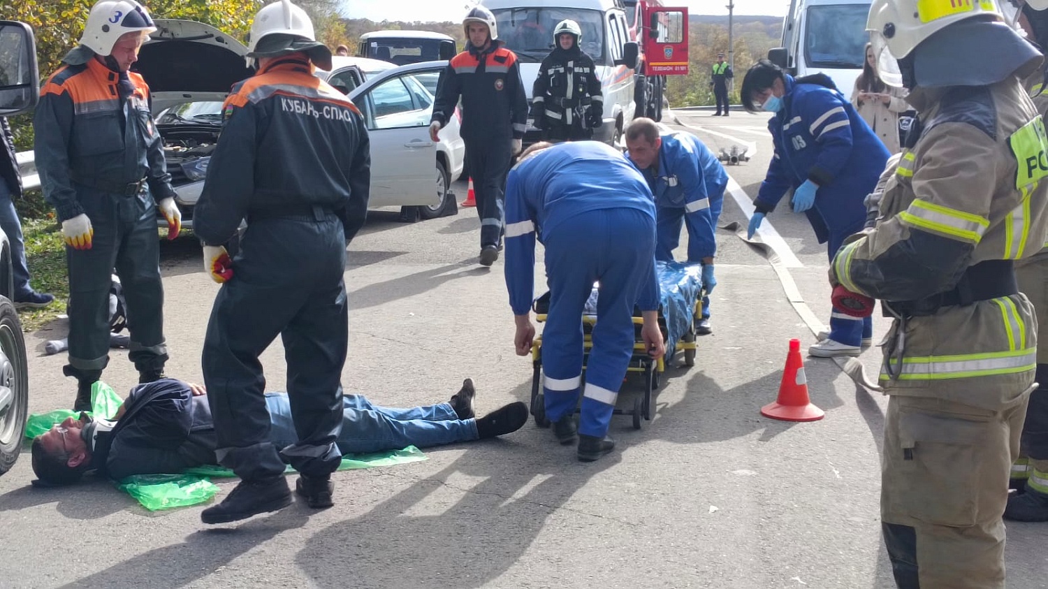 Сотрудники Территориального центра медицины катастроф краевой БСМП провели тактико-специальное учение в Апшеронском районе.